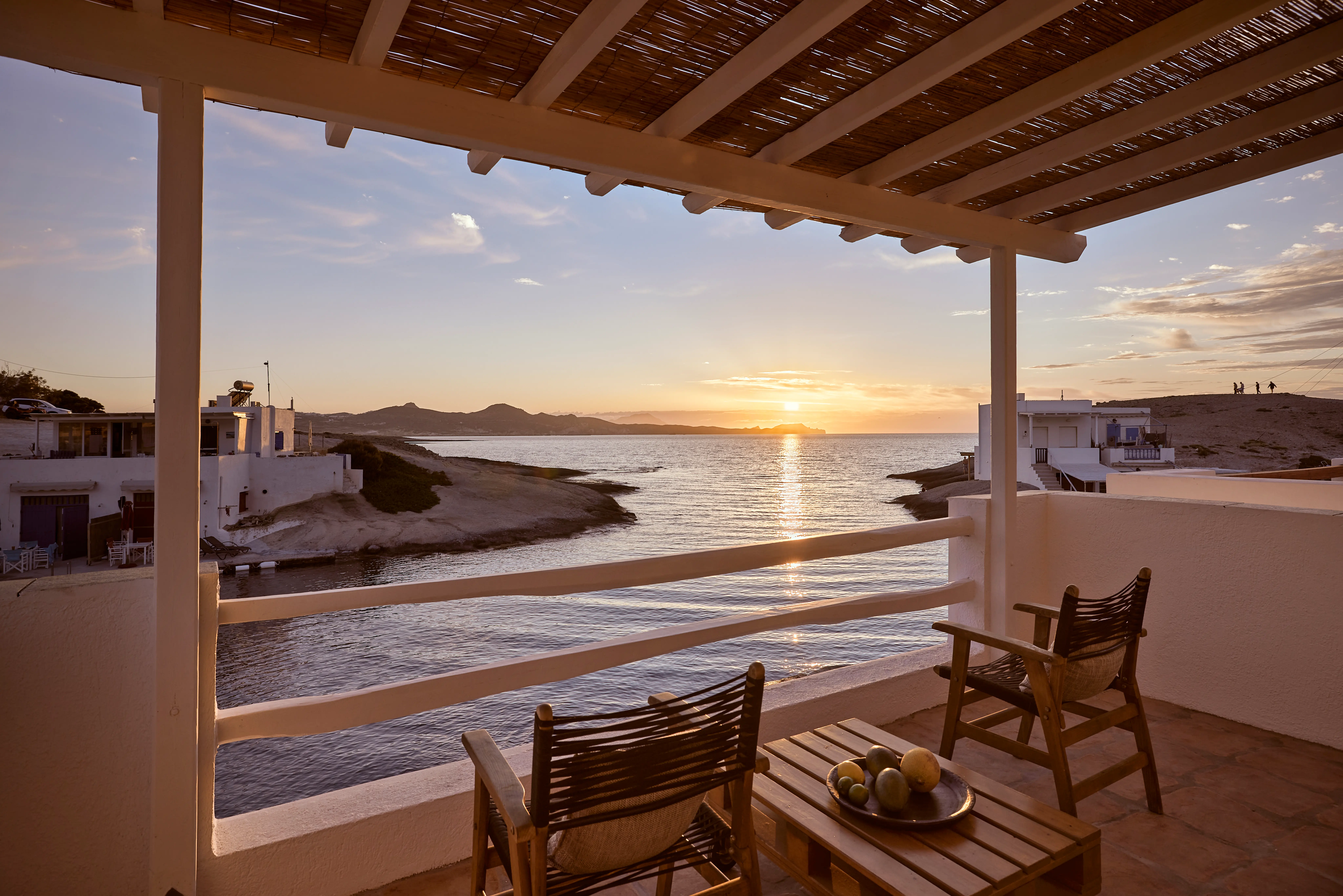 infinito boathouse milos